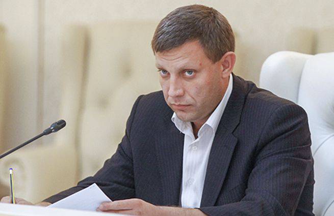 Александр Захарченко заявил, что освобождение городов ДНР Славянска, Константиновки и Красноармейска будет осуществляться политическим путём