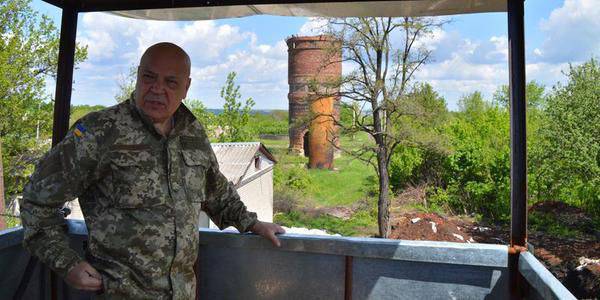 Называющий себя губернатором Луганской области Г.Москаль обвинил представителей миссии ОБСЕ в пьянстве и трусости