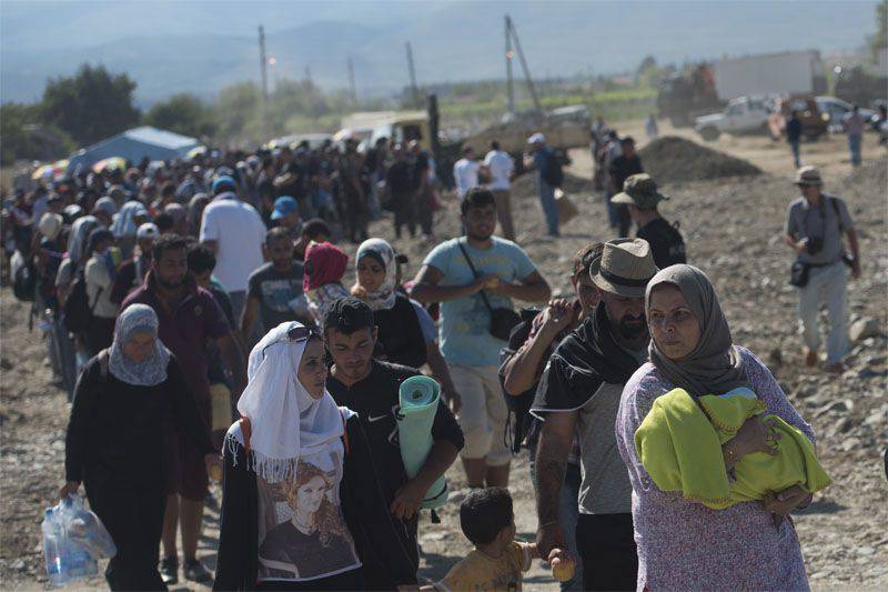 В ЕС в связи с наплывом беженцев обсуждают возможность возврата контроля на внутренних границах