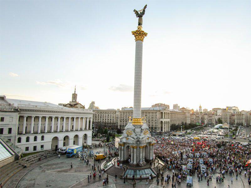 Итоги соцопроса на Украине: 3% граждан считают реформы Порошенко и Яценюка правильными