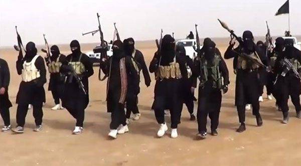 СМИ: Боевиков ИГИЛ вывозят из Сирии в Ливию