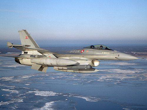 В Северное море упал F-16 ВВС Дании