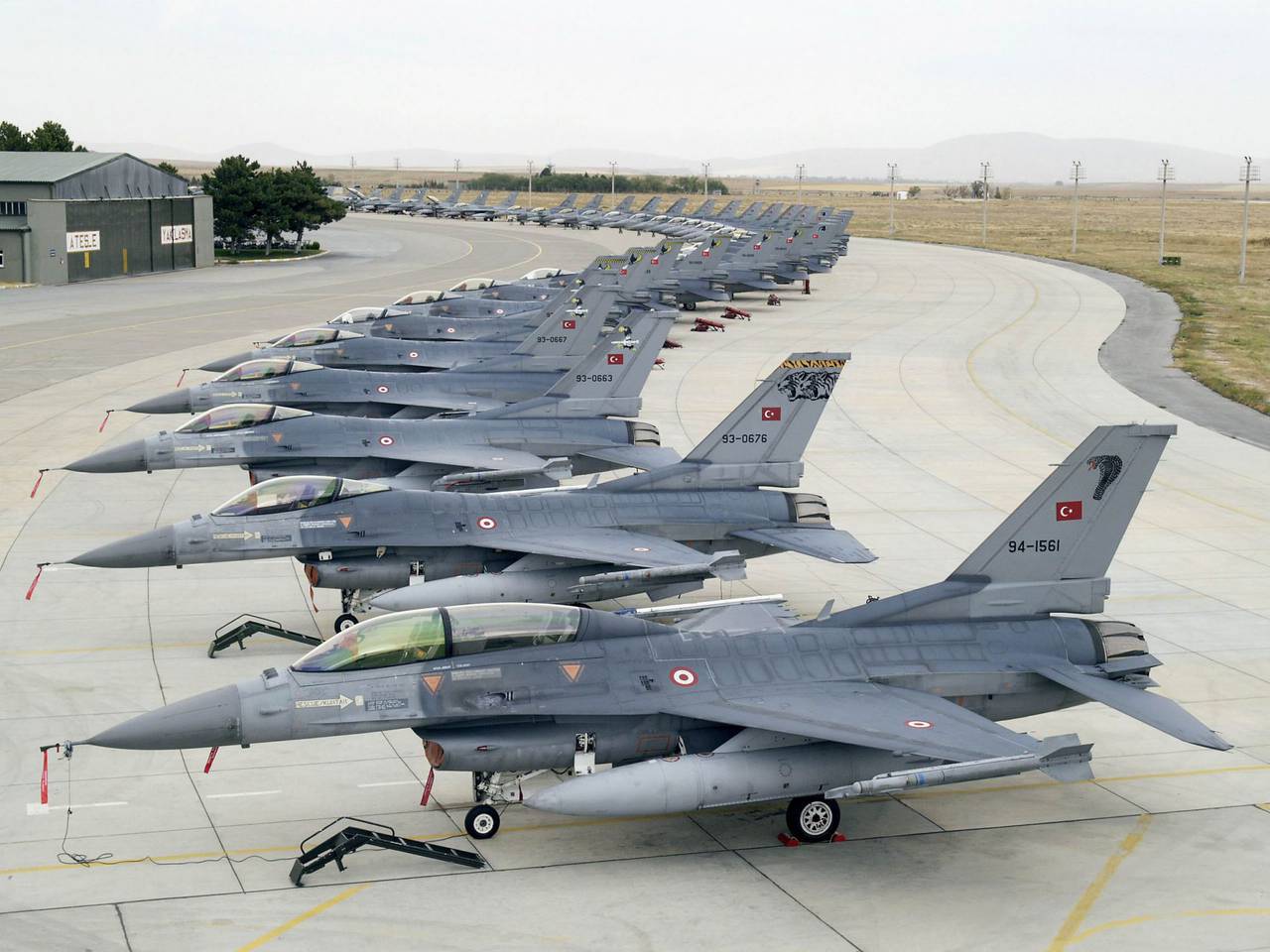 Overview of the Air Force of Turkey. Step back