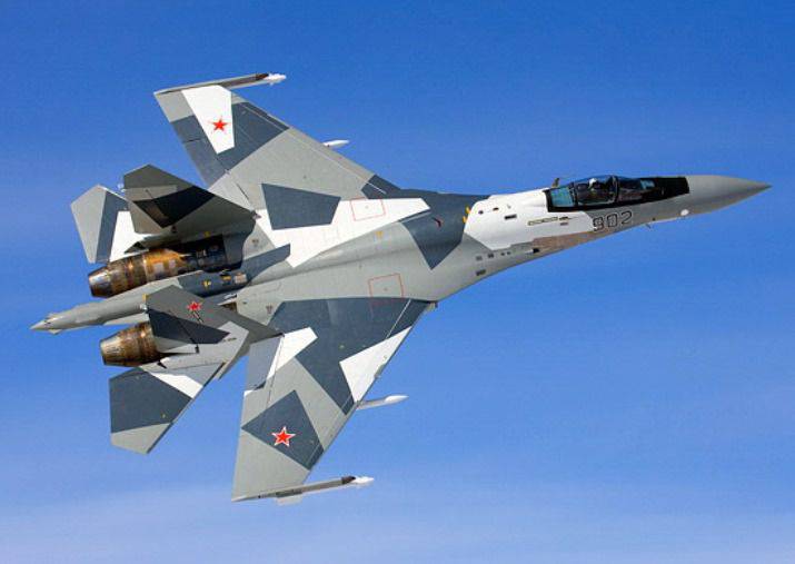 Лётчики из Приморья начали осваивать новейшие истребители Су-35