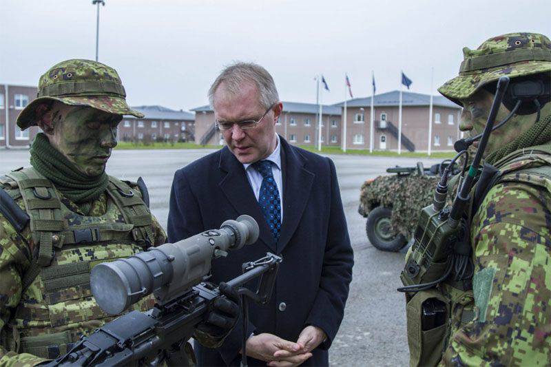 Минобороны Эстонии встречает новую смену американских военнослужащих и боевую технику