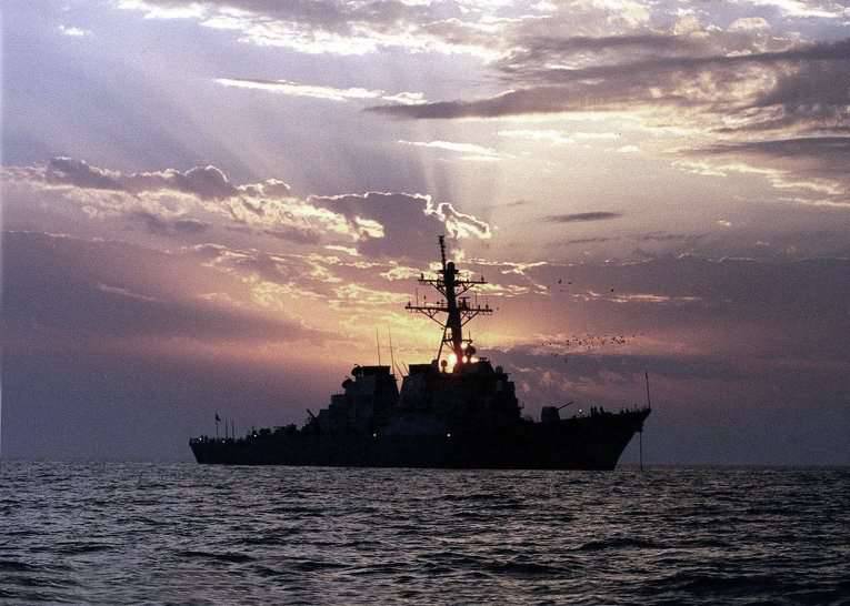 ВМС США задержали судно, перевозившее оружие для йеменских повстанцев