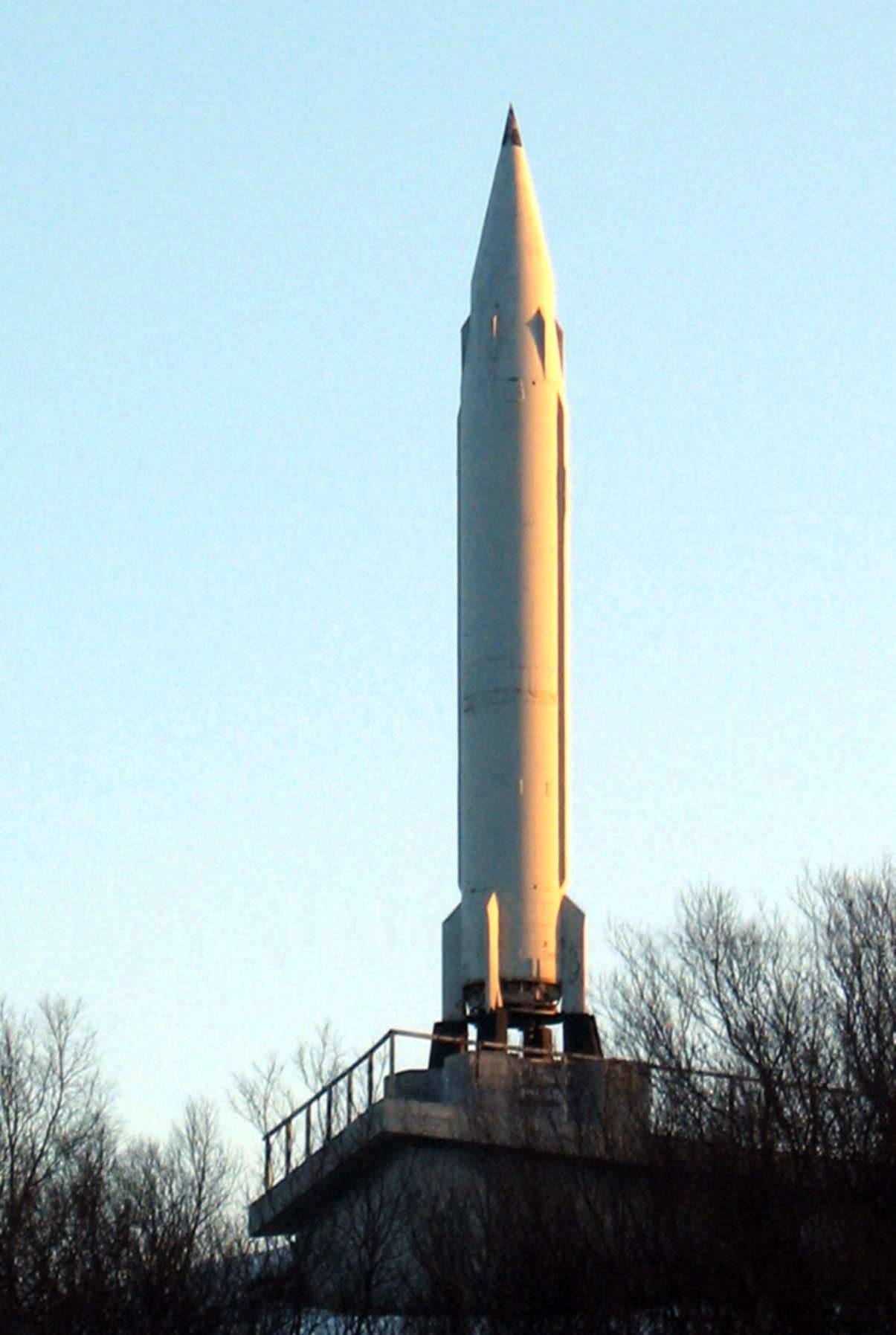 Ракетный комплекс Д-2 с баллистической ракетой Р-13