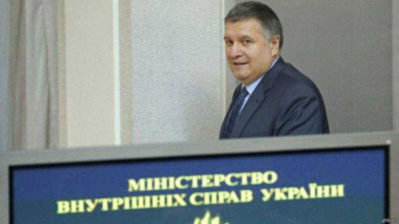 Послы ЕС и ФРГ призвали Авакова изъять опубликованные в интернете данные журналистов