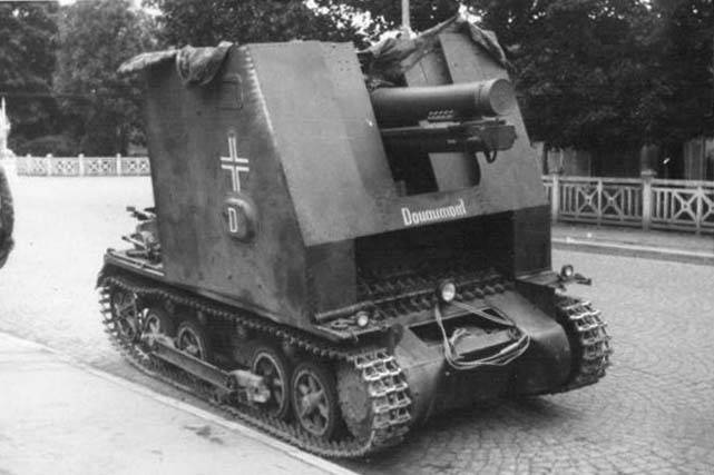 Самоходная артиллерийская установка 15 cm sIG 33 Sfl. auf Pz.Kpfw.I Ausf.B / Sturmpanzer I (Германия)