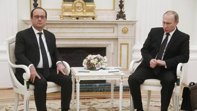 Главы Франции и Германии пытаются убедить Владимира Путина продлить гуманитарную паузу в Алеппо