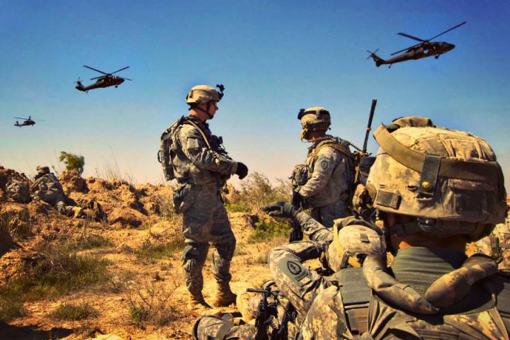 Боевики ИГ утверждают, что сбили американский вертолёт в Афганистане