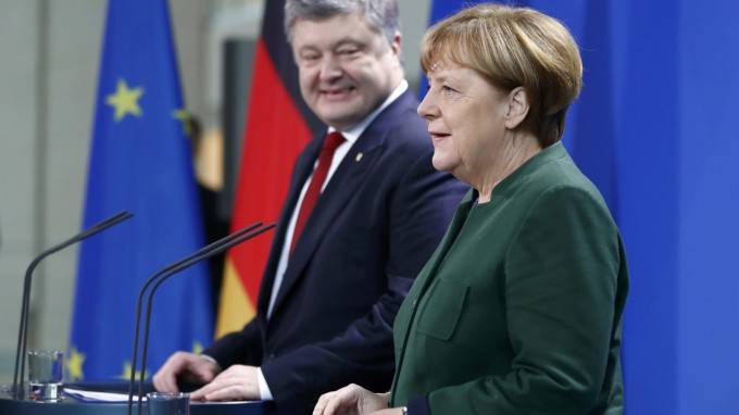 СМИ ФРГ: Правительство Германии винит Киев в эскалации конфликта в Донбассе