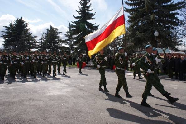 Путин разрешил военным из Южной Осетии служить в российской армии