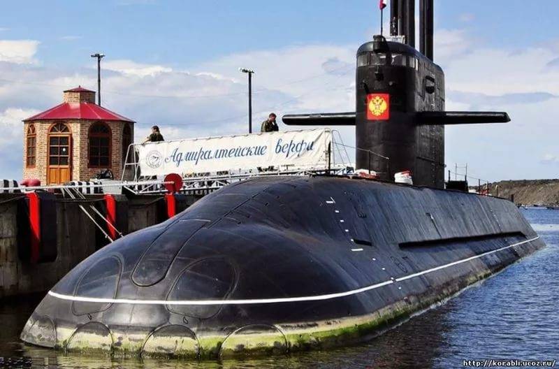 Срок сдачи второй подводной лодки проекта 667 "Лада" сдвинут еще на год