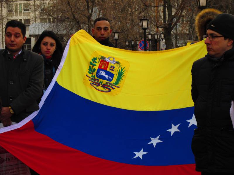 Венесуэла: государственный праздник на фоне попытки «майдана»
