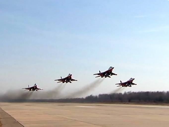 Минобороны РФ «изнутри» показало тренировку авиации к параду 9 мая