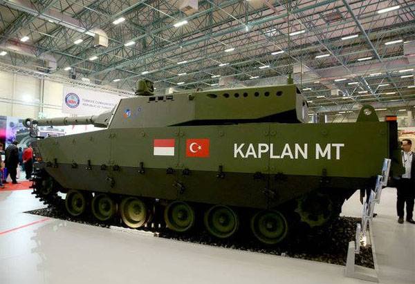 Турецкие танки на выставке IDEF-2017