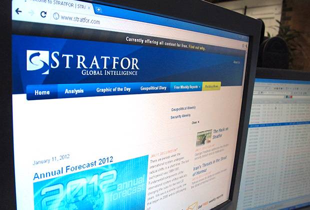 Губит людей вода