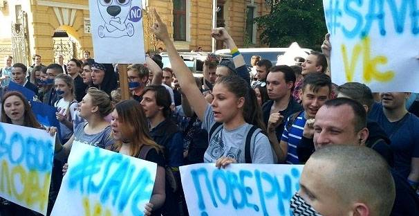 "Онижедети" против "онижедетей" на Украине
