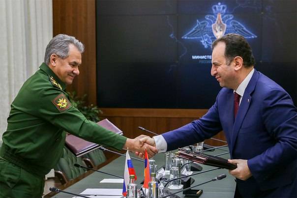 Кабмин РФ одобрил Соглашение об объединенной группировке войск с Арменией