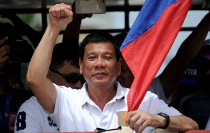 Дутерте пригрозил «посадить за решетку» критиков военного положения на Филиппинах