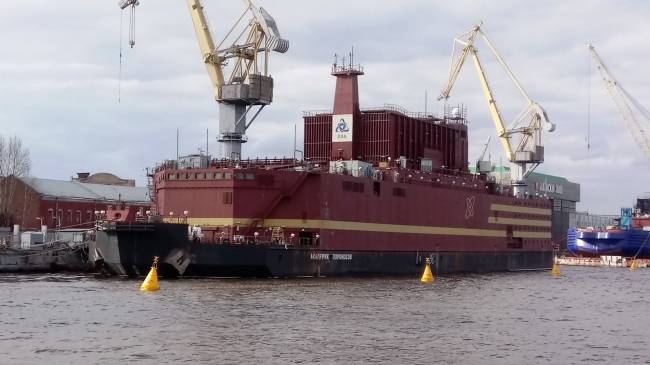 Балтийский завод завершает сооружение плавучего атомного энергоблока