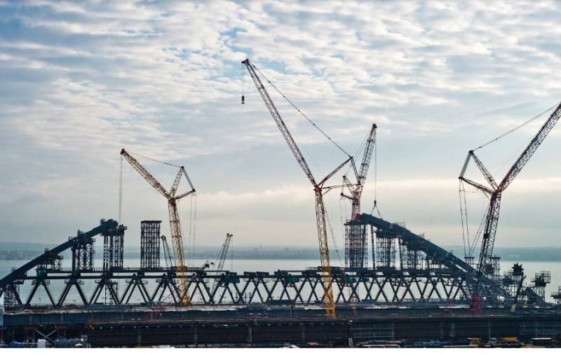 Украина потребует от России компенсацию потерь от возведения Керченского моста