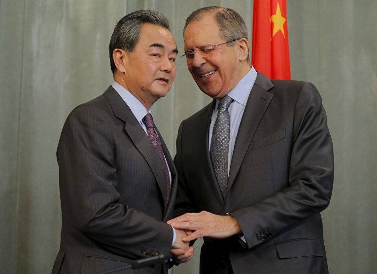МИД КНР: Пекин и Москва будут укреплять сотрудничество независимо от ситуации в мире