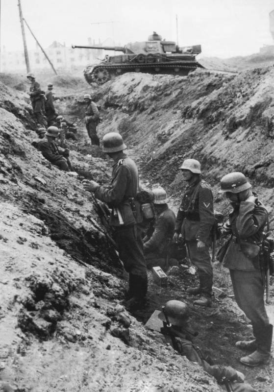 Немецкое командование делало упор на «крайне активную» оборону и «чувство превосходства немецкого солдата над русским»