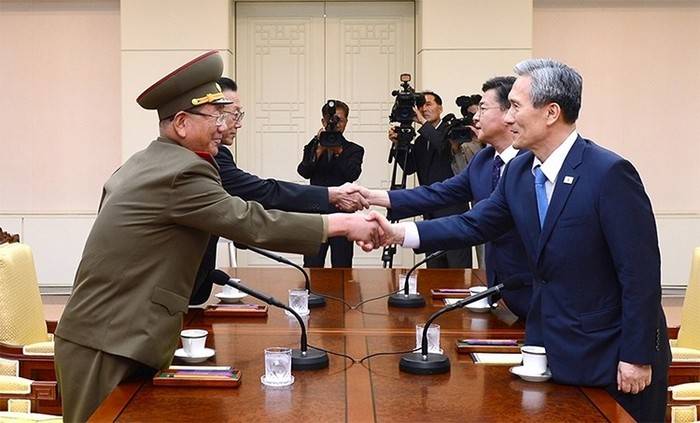 Пхеньян и Сеул восстановили линию военной экстренной связи