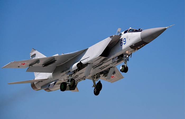 На вооружение летчиков ЦВО поступили модернизированные истребители-перехватчики МиГ-31БМ