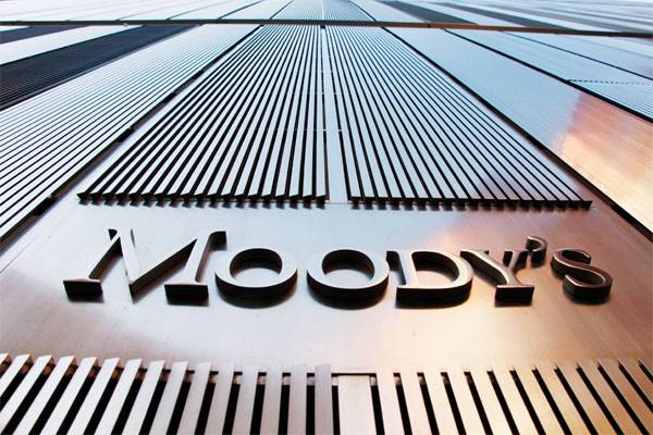 В Moody's решили улучшить прогноз по российским рейтингам