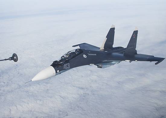Лётчики морской авиации впервые отработали дозаправку в воздухе на Су-30СМ