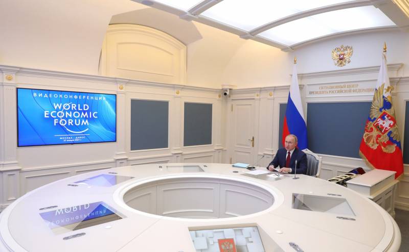Путин игнорировал Давос более 10 лет: о причине выступления президента РФ на форуме в 2021 году