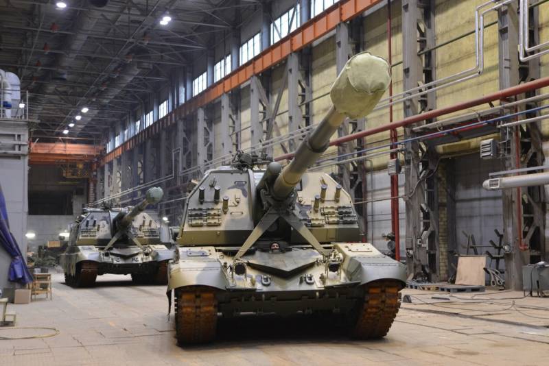 В украинском медиа: «Россия насыщает новой бронетехникой части, нацеленные на Украину»