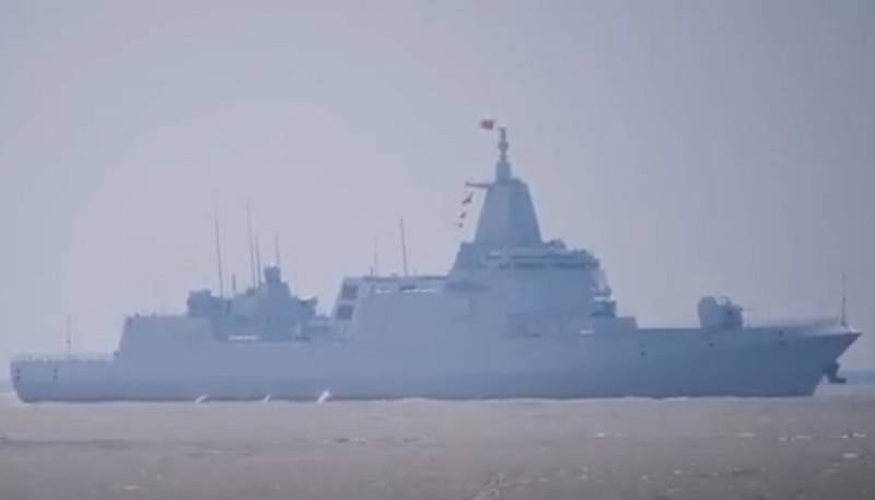 ВМС Китая пополнились вторым новейшим эсминцем проекта 055
