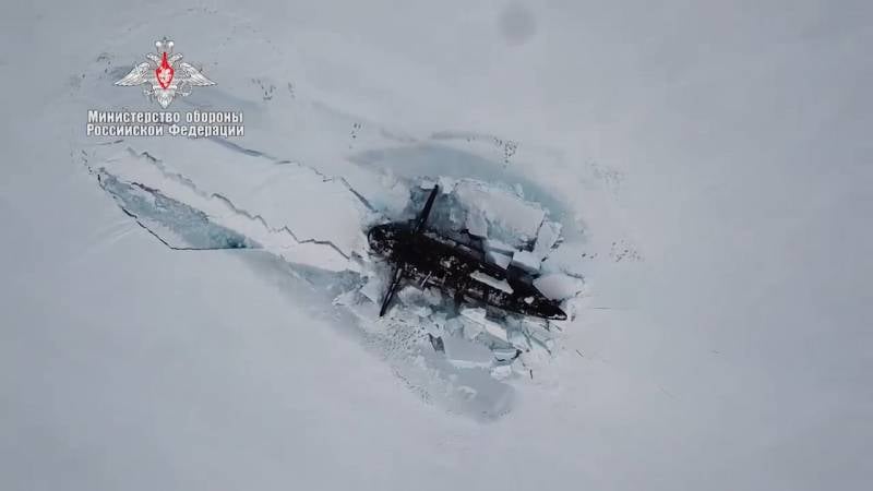 Экспедиция «Умка-2021». Подлодки, самолеты и арктический потенциал