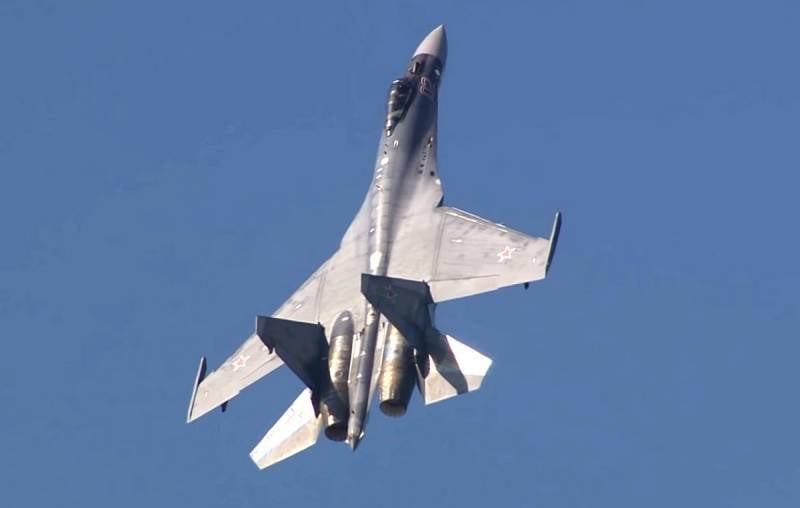 «Фактически пятое поколение»: В ФСВТС назвали иностранных конкурентов российского истребителя Су-35