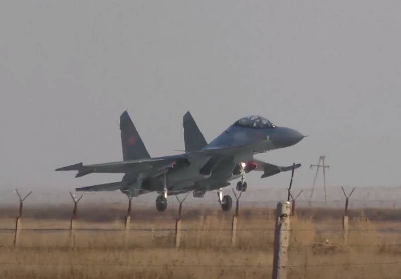 Многоцелевой истребитель Су-30СМ потерпел крушение в Казахстане