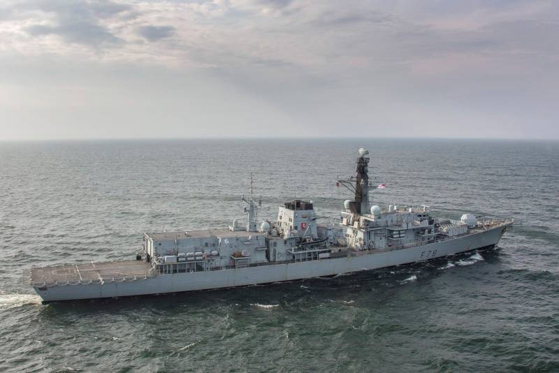 В прессе США: Британских боевых кораблей в Чёрном море будет два, а российских там – десятки