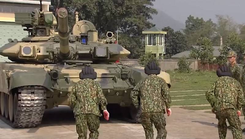 «Сдерживание стратегическими ракетами»: вьетнамская армия раскрыла планы военной реформы