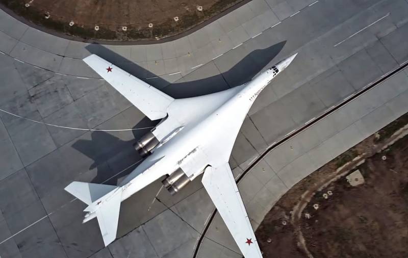 Источник сообщил о начале испытаний модернизированного стратегического ракетоносца Ту-160М2 новой постройки