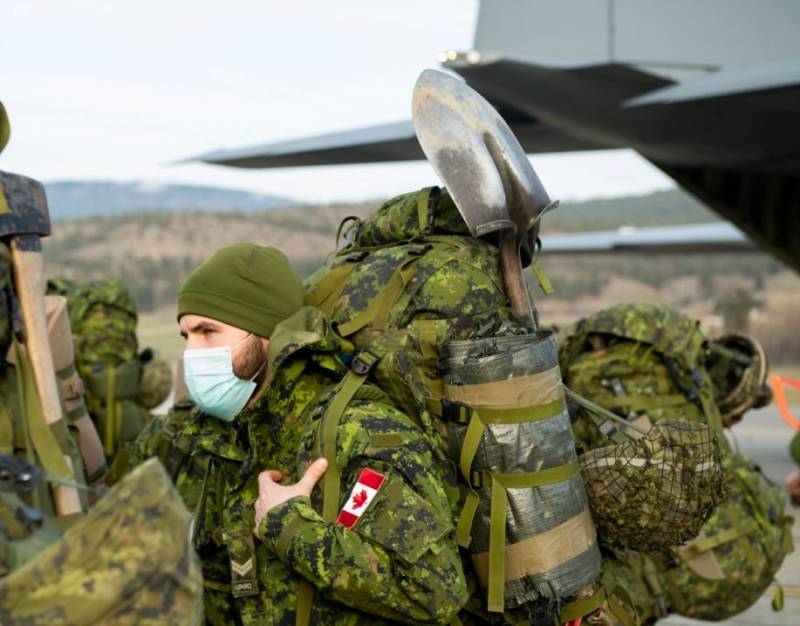 Канада решила продолжить обучение украинских военных и оказание помощи Киеву разведданными