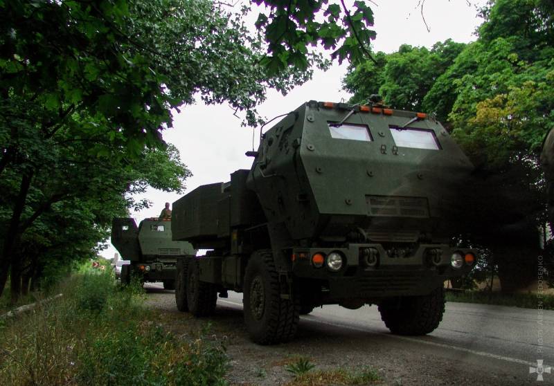 Kyiv anunció su disposición a aceptar MLRS HIMARS de la presencia del Ejército de EE. UU., para acelerar la entrega de complejos