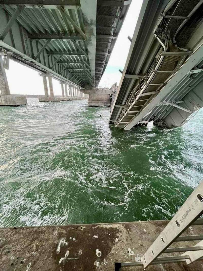 Опубликованы кадры с последствиями удара по Крымскому мосту