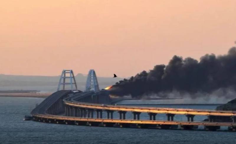 Les publications américaines continuent d'affirmer, que les services spéciaux ukrainiens ont été impliqués dans l'attaque terroriste sur le pont de Crimée