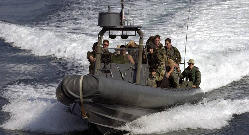 ВМС США затопили судно, двигавшееся из Ирана «с большим количеством взрывчатки»