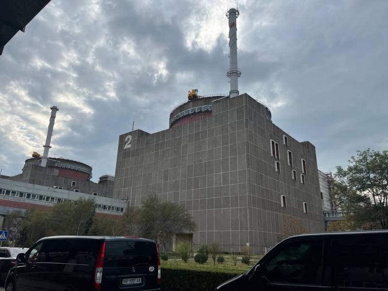 Глава МАГАТЭ удивил заявлением о невозможности определить, кто обстреливает Запорожскую АЭС