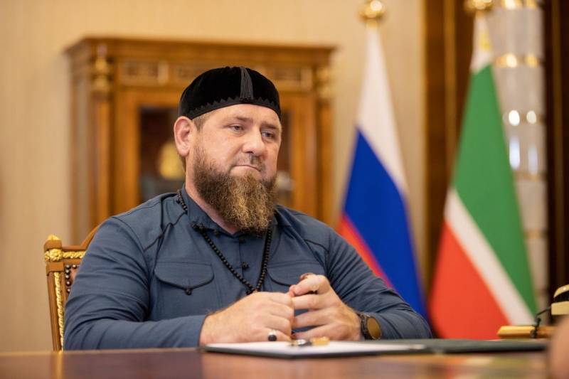 Kadyrov 和 Prigozhin 支持 RF 武装部队指挥部将部队撤到赫尔松地区第聂伯河左岸的决定