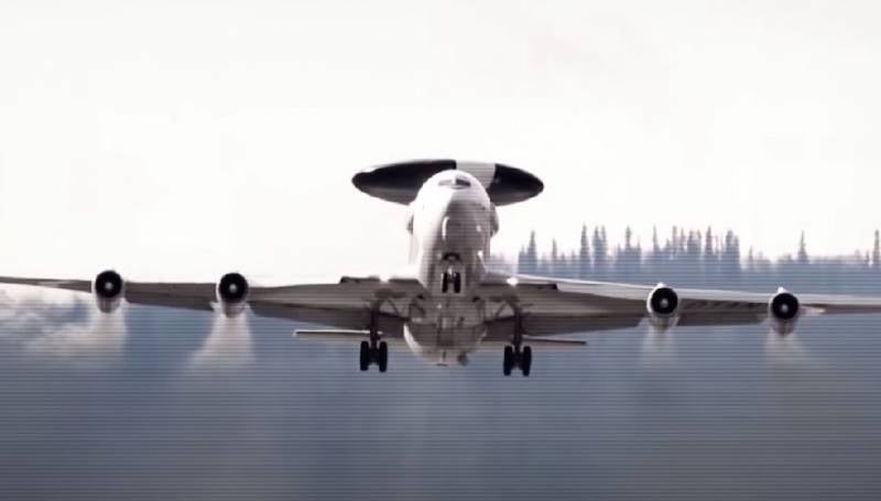 В НАТО заявили, что самолёт с системой AWACS следит за российскими самолетами из опасения вторжения